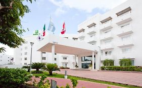 Holiday Inn Cancun Arenas Mexico